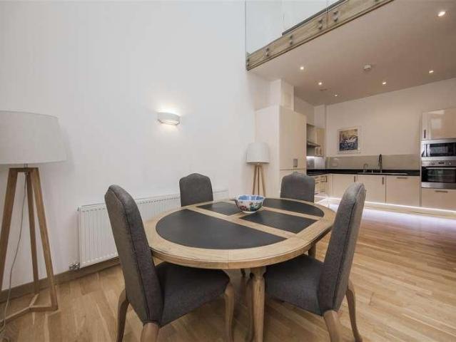 3 bed flat for sale