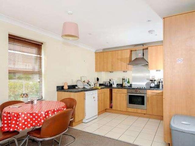 3 bed flat for sale