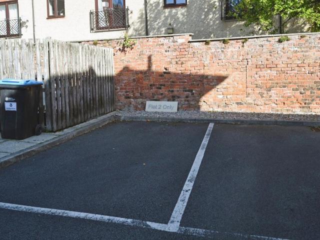 3 bed flat for sale