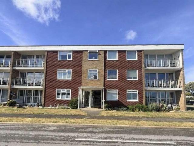 3 bed flat for sale
