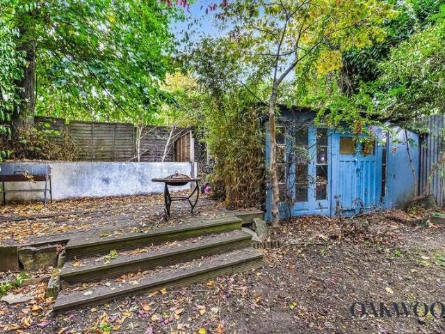 3 bed flat for sale