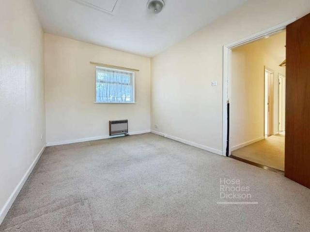 3 bed flat for sale
