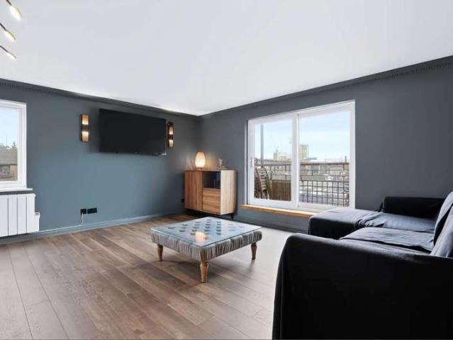 3 bed flat for sale