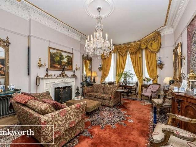 3 bed flat for sale