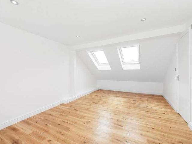 3 bed flat for sale