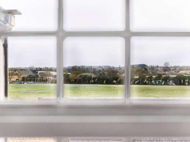 3 bed flat for sale