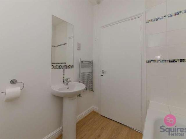 3 bed flat for sale