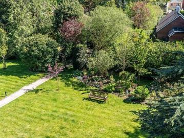 3 bed flat for sale