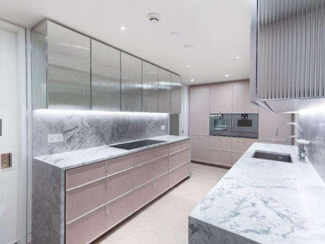 3 bed flat for sale