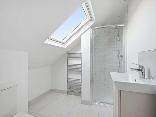 3 bed flat for sale