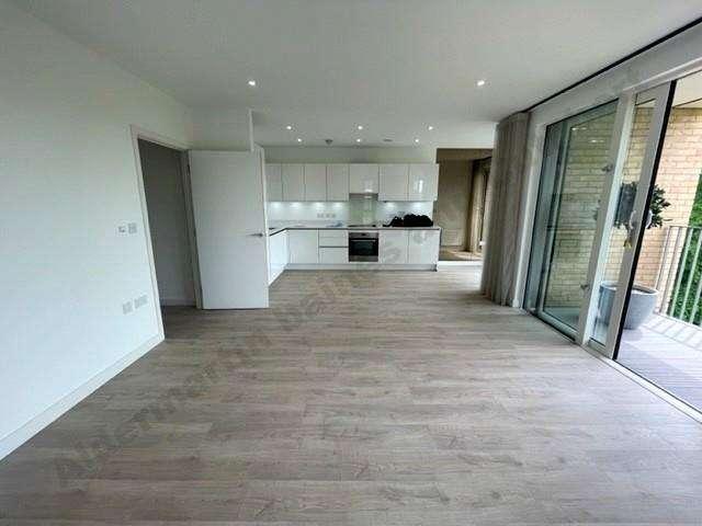 3 bed flat for sale