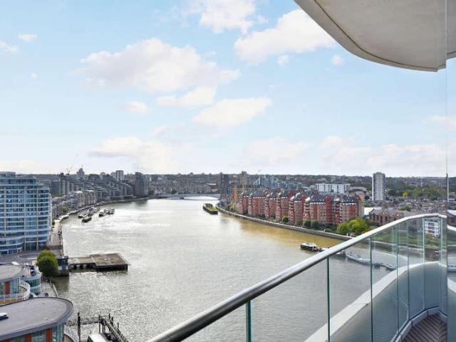 3 bed flat for sale