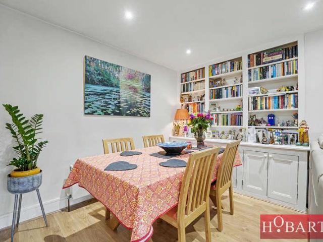 3 bed flat for sale