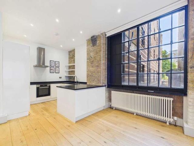 3 bed flat for sale