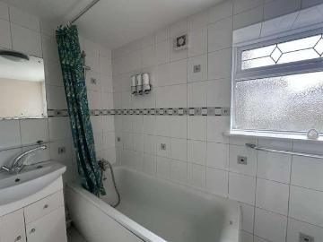 3 bed flat for sale