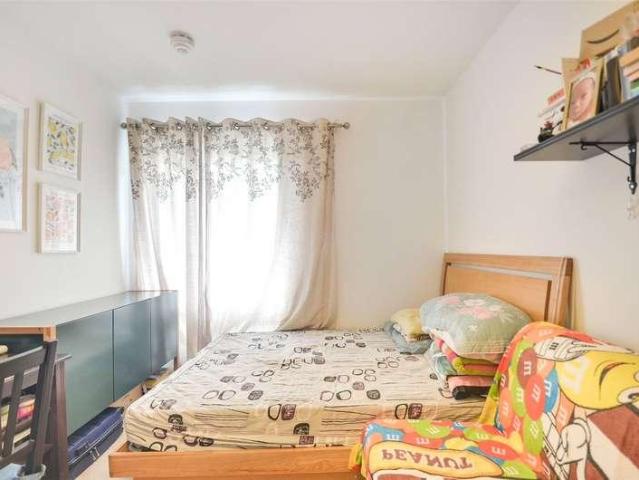 3 bed flat for sale