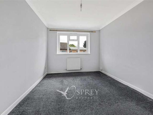 3 bed flat for sale