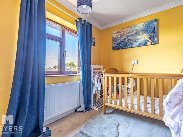 3 bed flat for sale