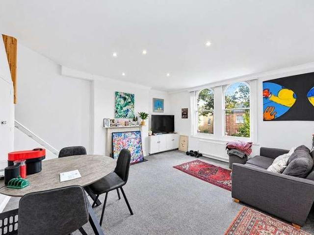 3 bed flat for sale