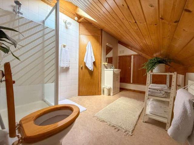 3 bed flat for sale