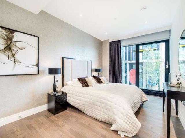 3 bed flat for sale