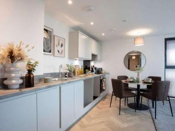 3 bed flat for sale