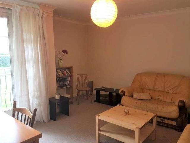 3 bed flat for sale