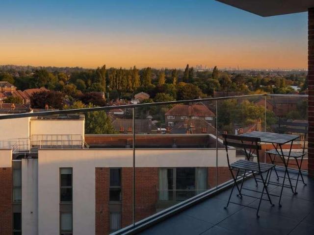 3 bed flat for sale