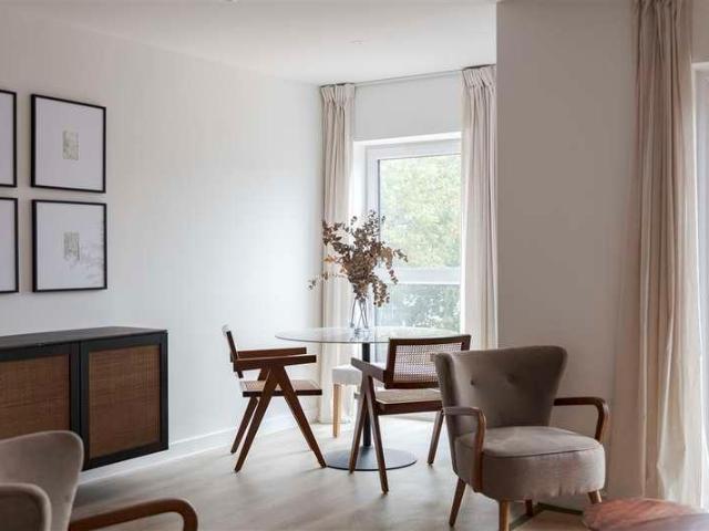 3 bed flat for sale