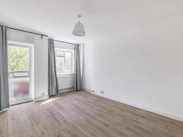 3 bed flat for sale