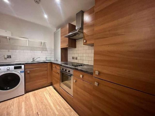 3 bed flat for sale