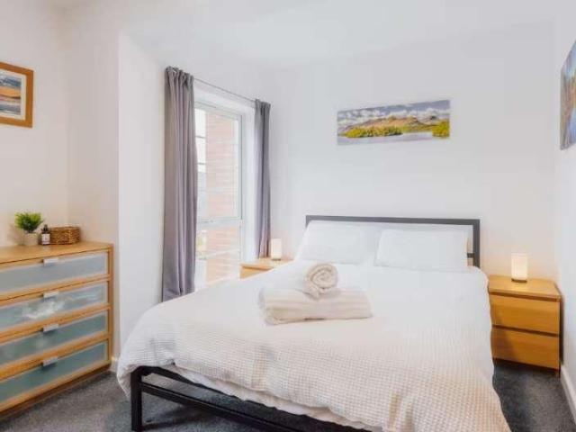 3 bed flat for sale