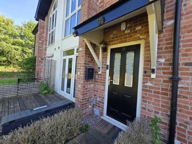 3 bed flat for sale