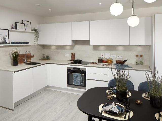 3 bed flat for sale