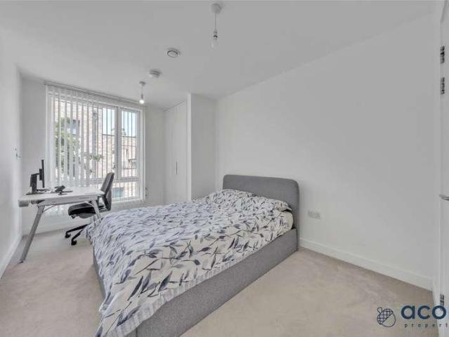 3 bed flat for sale