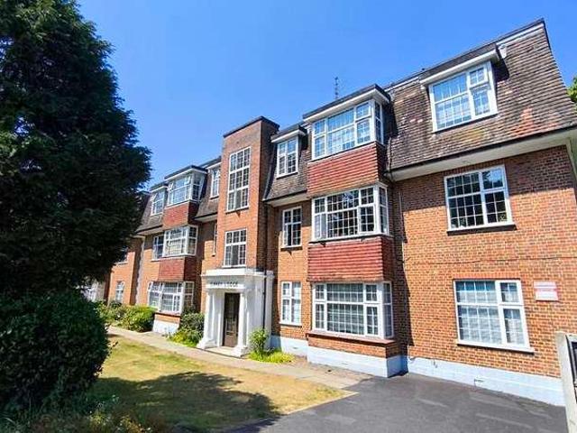 3 bed flat for sale