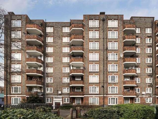 3 bed flat for sale