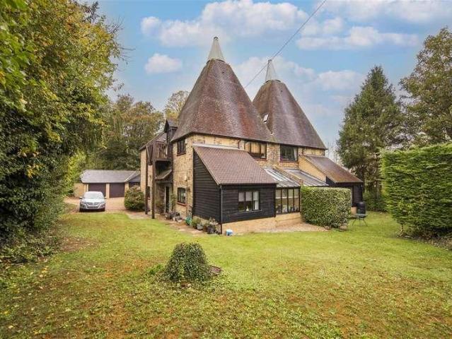 3 bed flat for sale