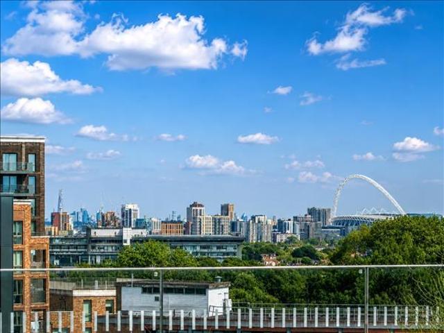 3 bed flat for sale