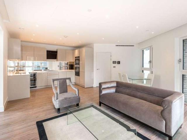 3 bed flat for sale