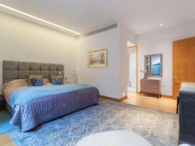 3 bed flat for sale