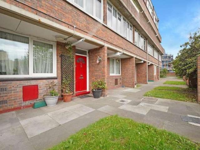 3 bed flat for sale