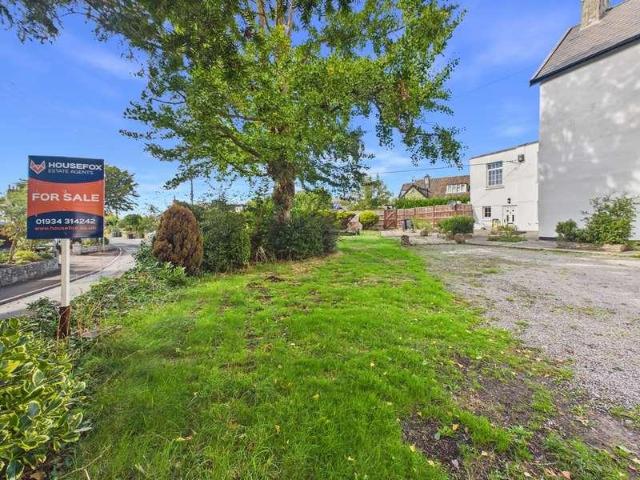 3 bed flat for sale