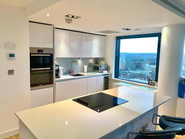 3 bed flat for sale