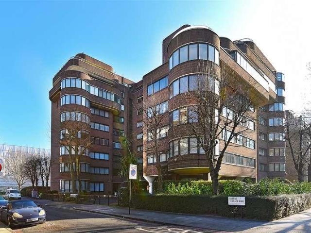 3 bed flat for sale
