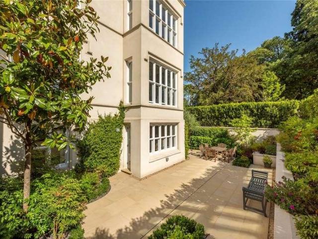 3 bed flat for sale