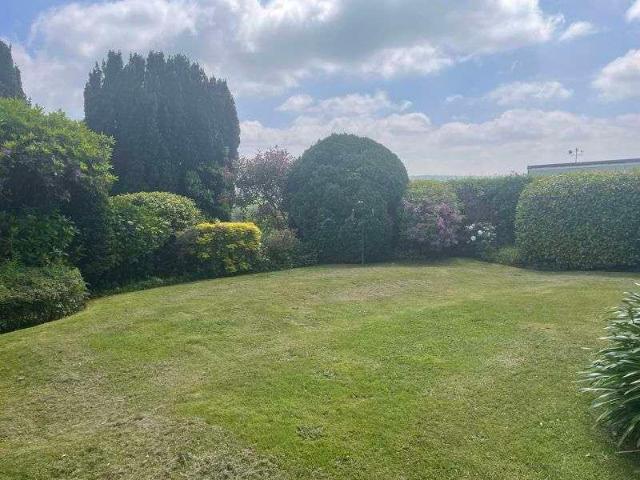 3 bed flat for sale