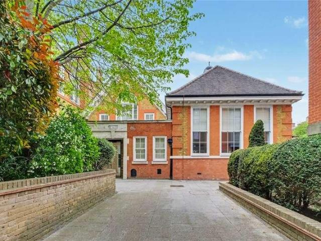 3 bed flat for sale