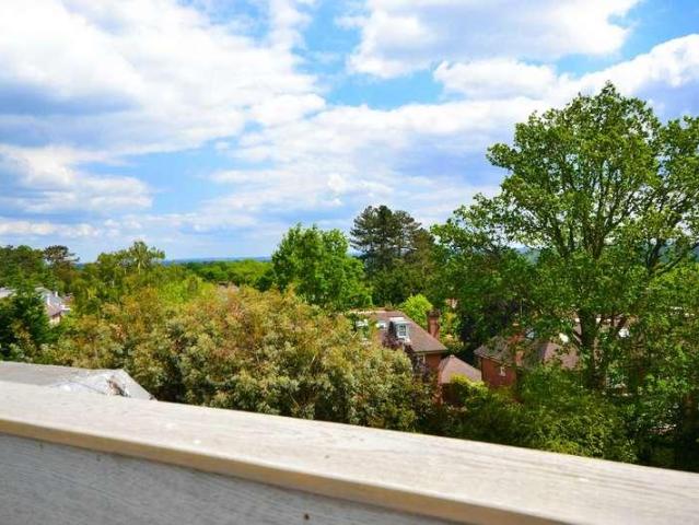 3 bed flat for sale