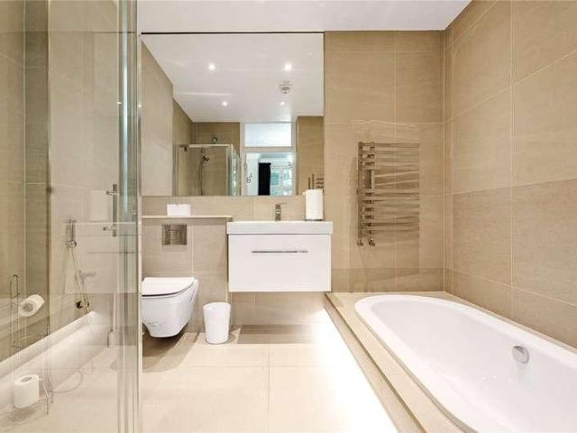 3 bed flat for sale